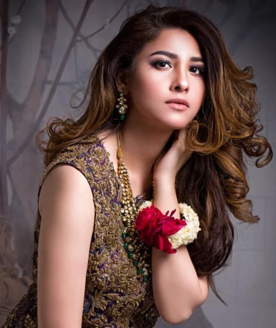 Hina Altaf - SixScreens
