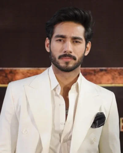 Ali Raza - SixScreens