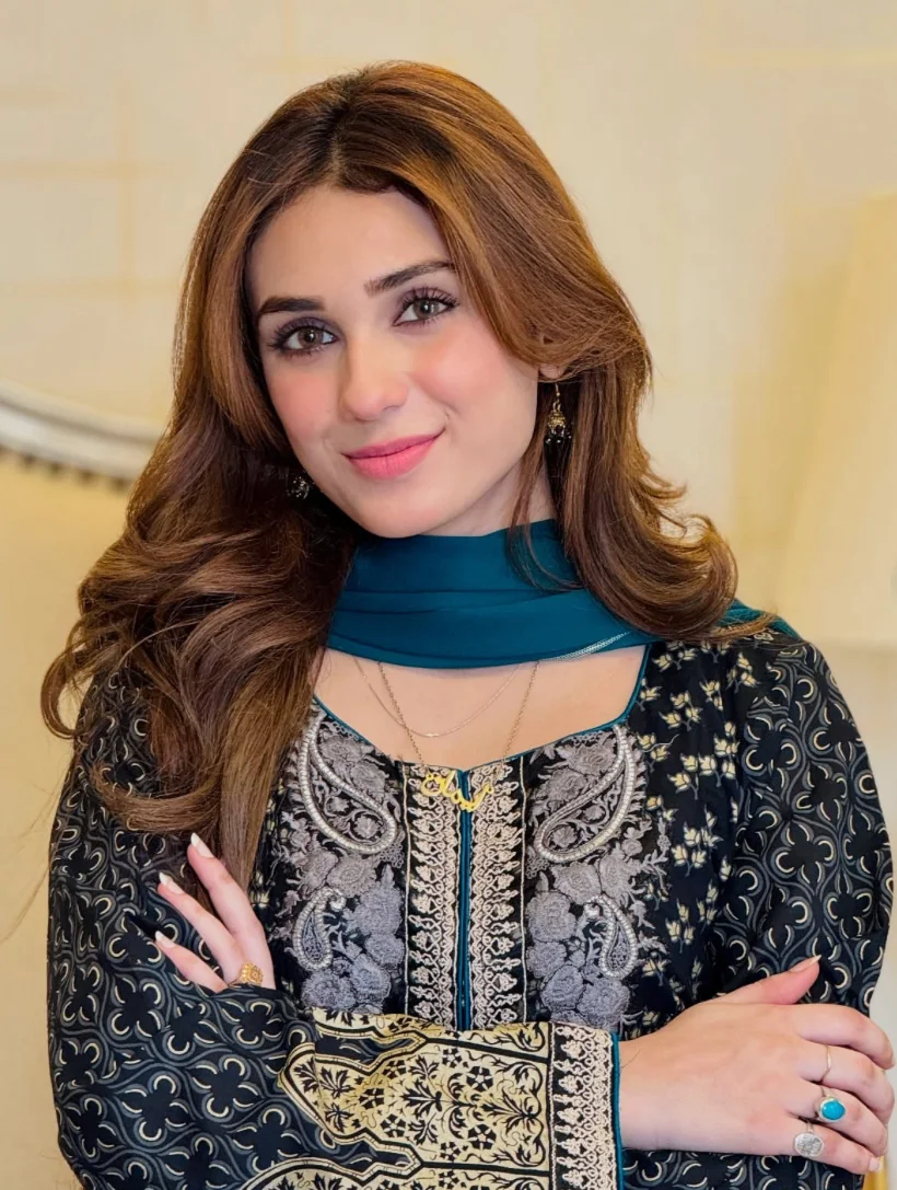 Hina Tariq - SixScreens